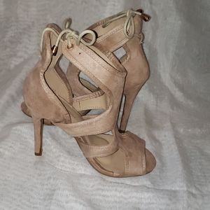 Stylish size 6 cut-out heels from Forever